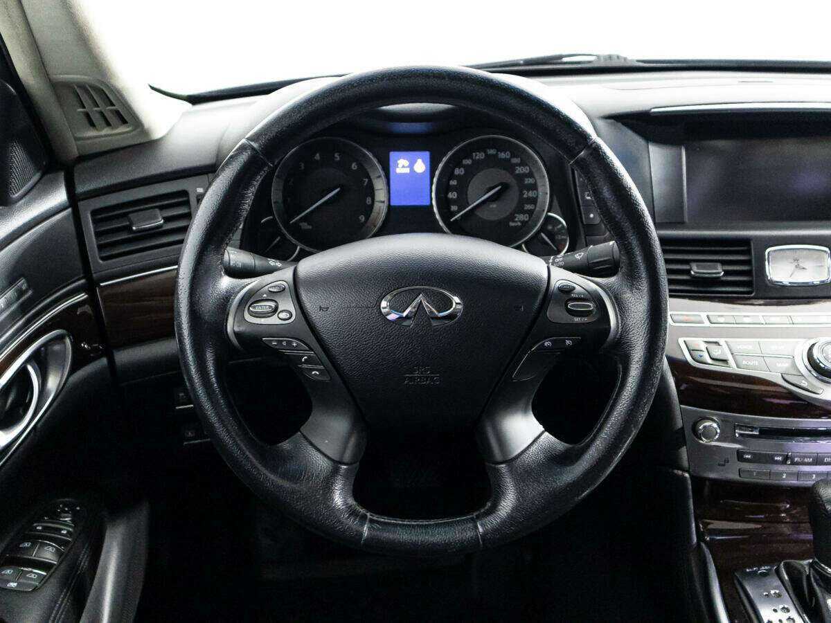 Купить Infiniti M с пробегом. Фото: #20