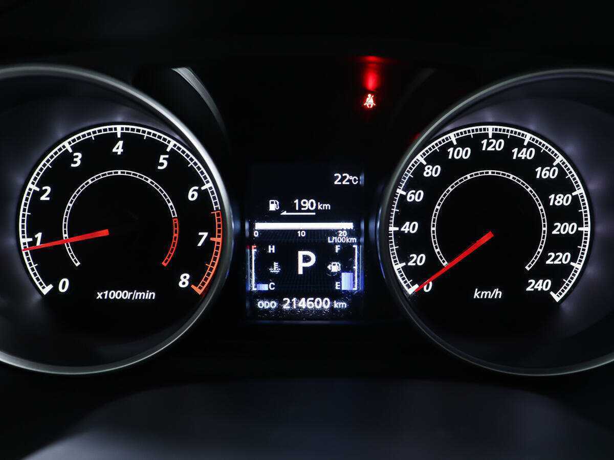 Купить Mitsubishi Outlander с пробегом. Фото: #12