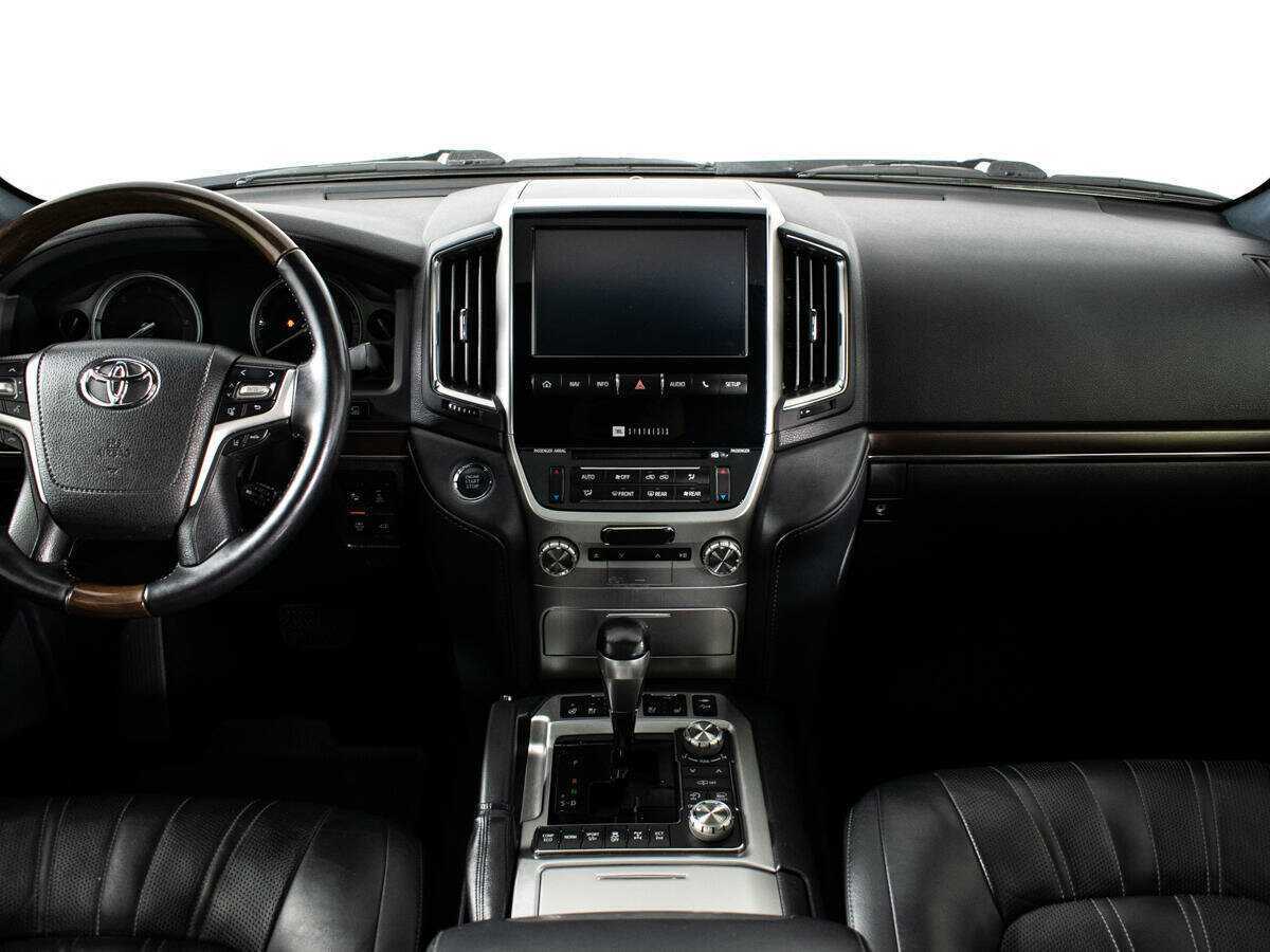 Купить Toyota Land Cruiser с пробегом. Фото: #9