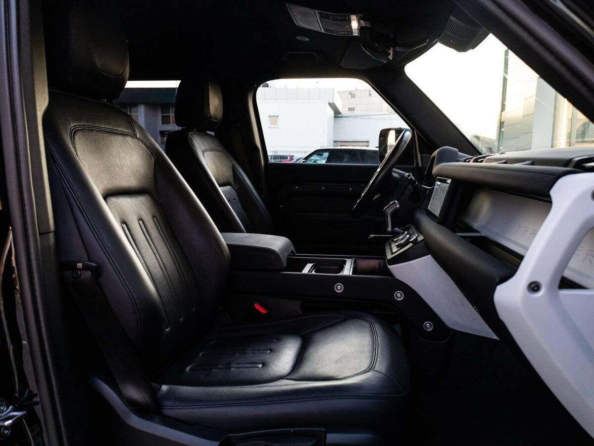 Купить Land Rover Defender с пробегом. Фото: #17