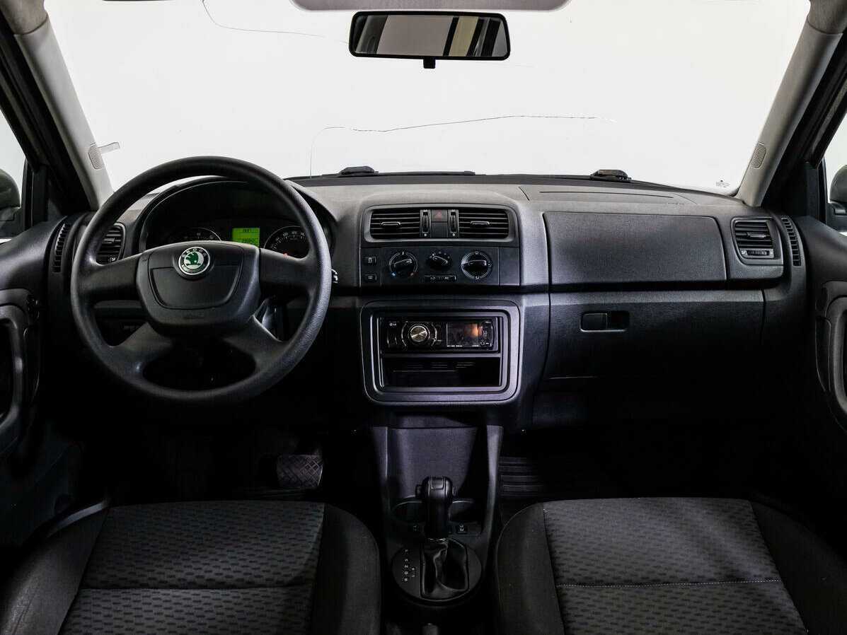 Купить Skoda Fabia с пробегом. Фото: #12