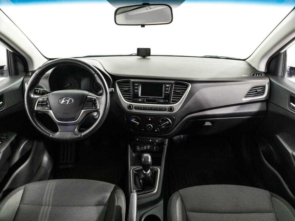 Купить Hyundai Solaris с пробегом. Фото: #12