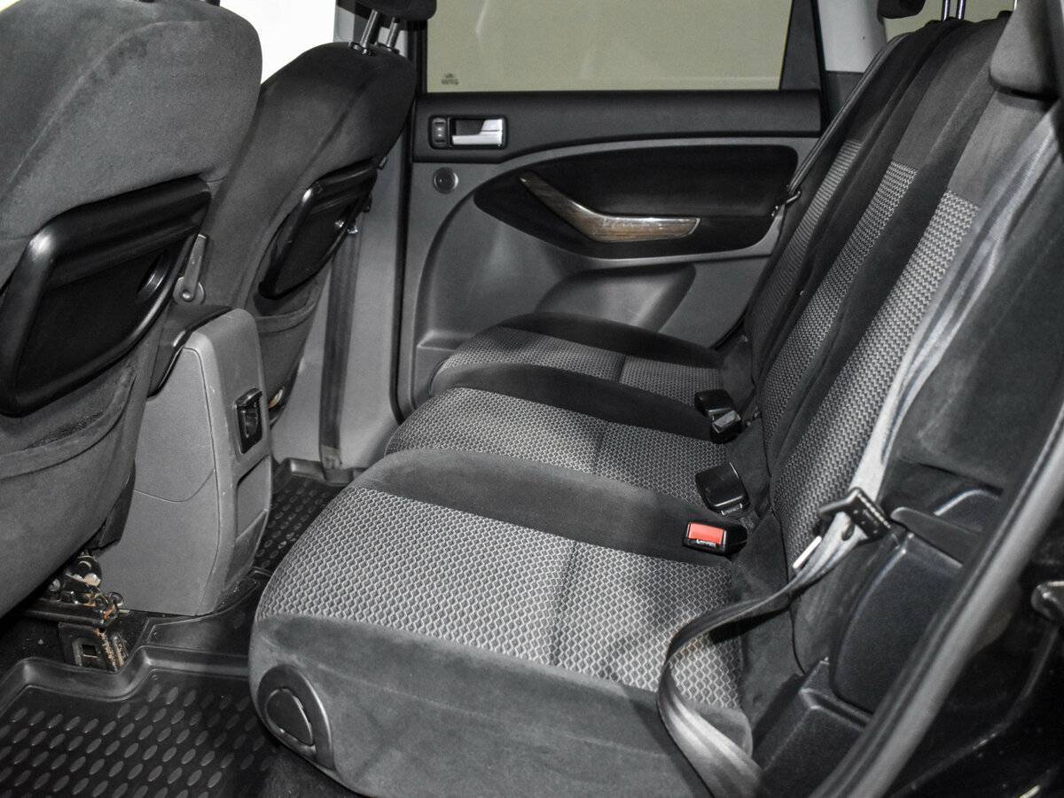 Купить Ford C-MAX с пробегом. Фото: #10