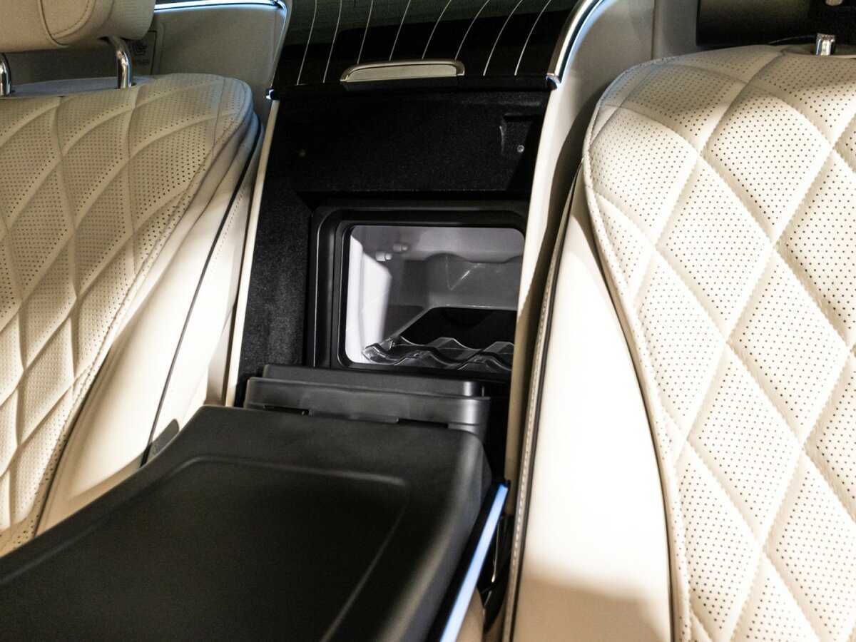 Купить Mercedes-Benz S-Класс с пробегом. Фото: #23