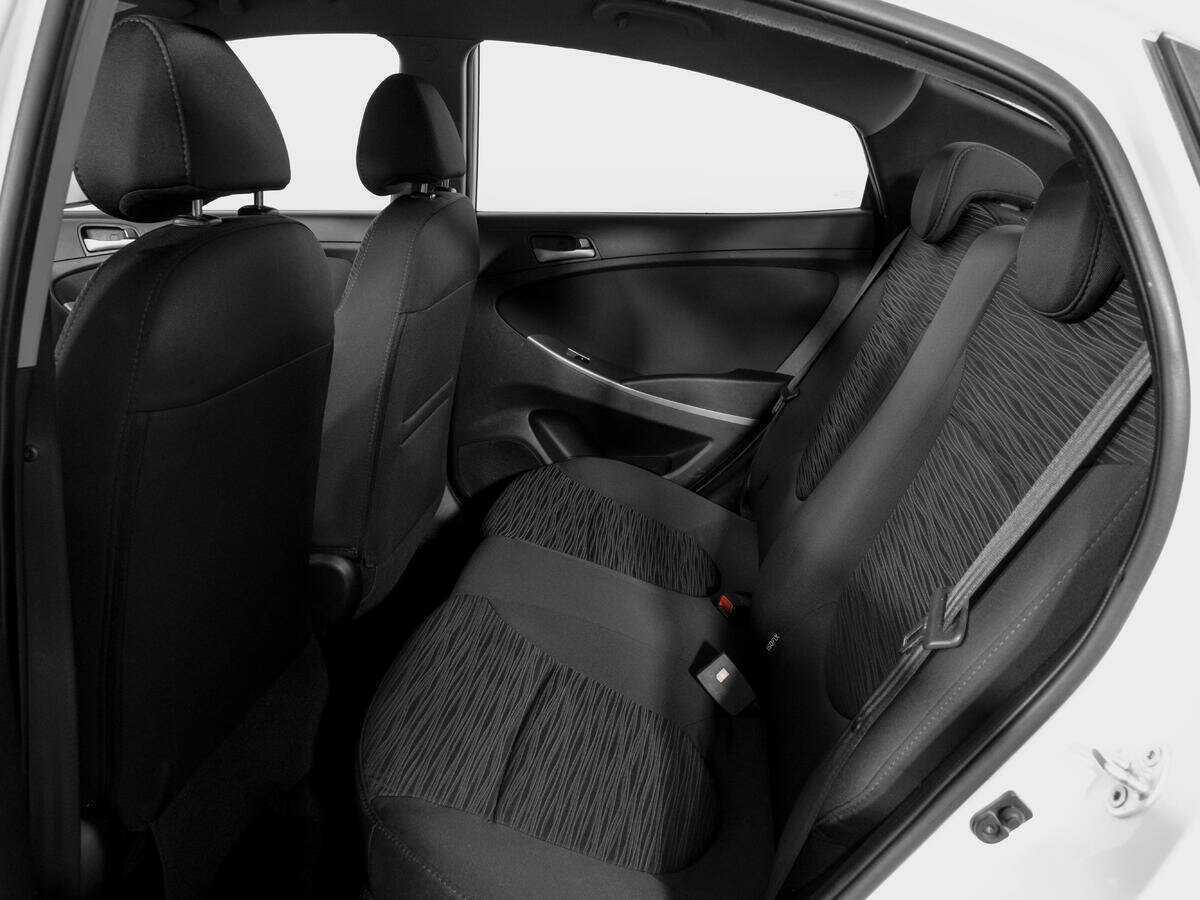 Купить Hyundai Solaris с пробегом. Фото: #9