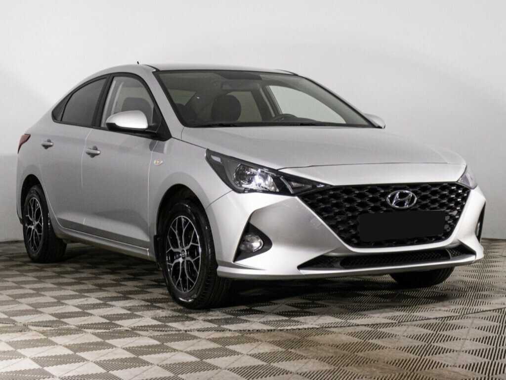Купить Hyundai Solaris с пробегом. Фото: #2