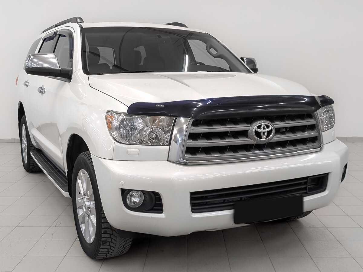 Купить Toyota Sequoia с пробегом. Фото: #2