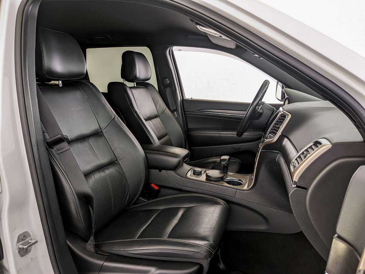 Купить Jeep Grand Cherokee с пробегом. Фото: #21