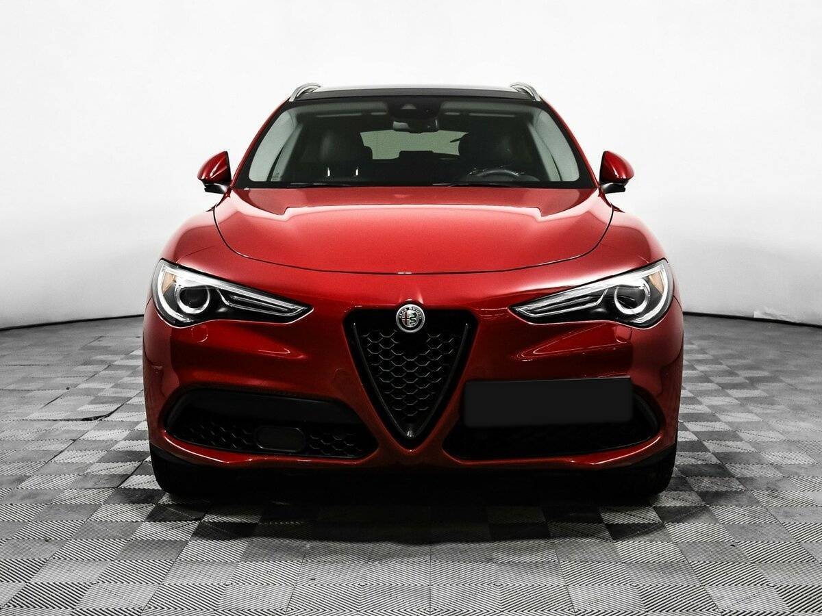 Купить Alfa Romeo Stelvio с пробегом. Фото: #1
