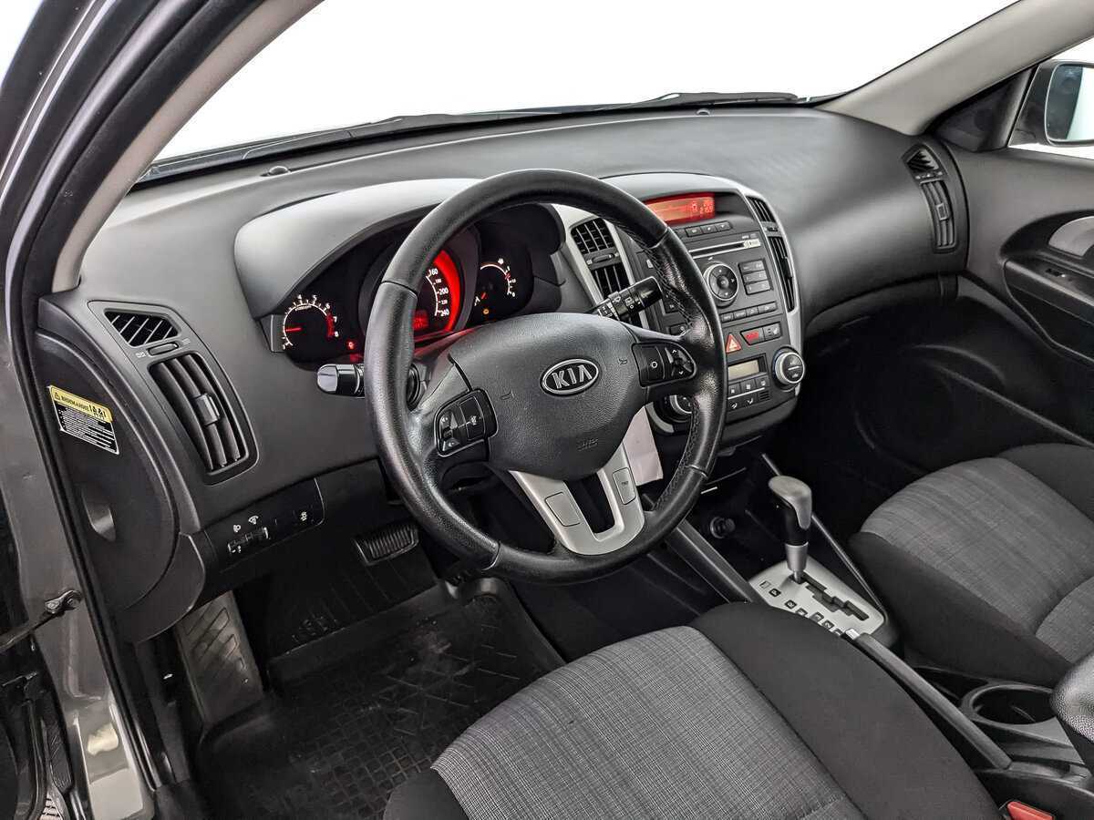 Купить Kia Ceed с пробегом. Фото: #10