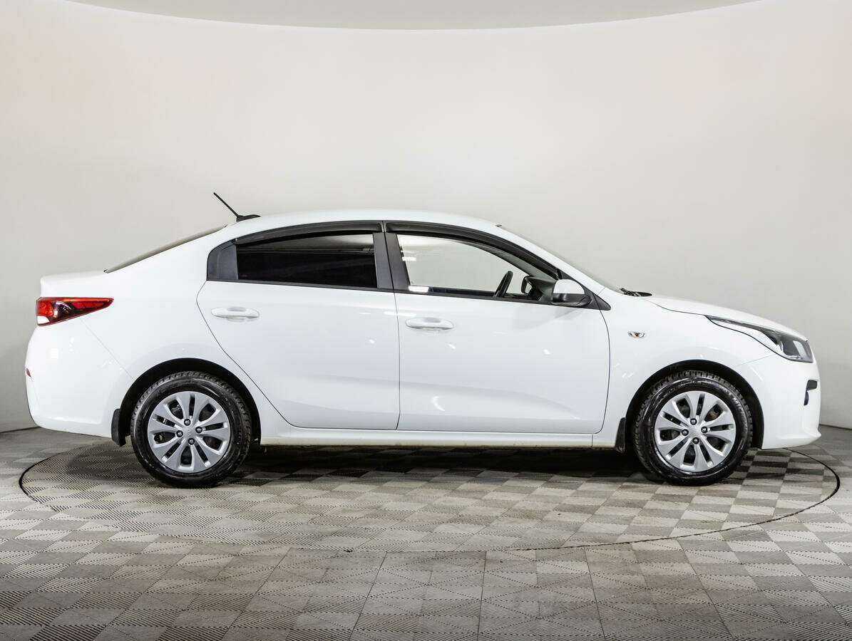 Купить Kia Rio с пробегом. Фото: #3