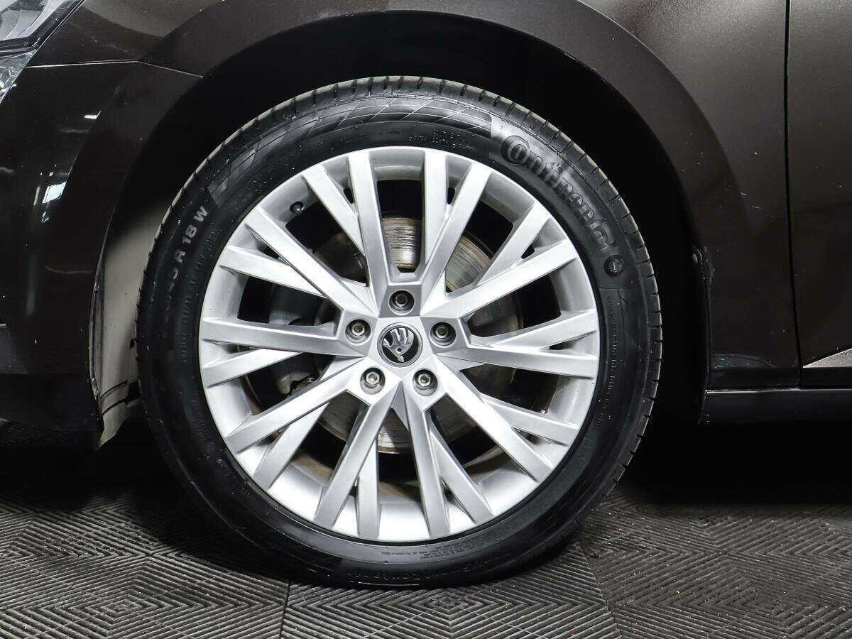 Купить Skoda Superb с пробегом. Фото: #21