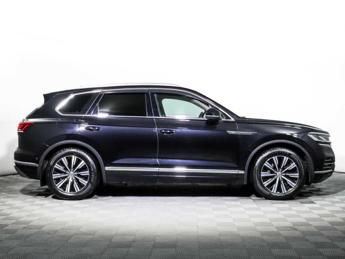 Купить Volkswagen Touareg с пробегом. Фото: #3