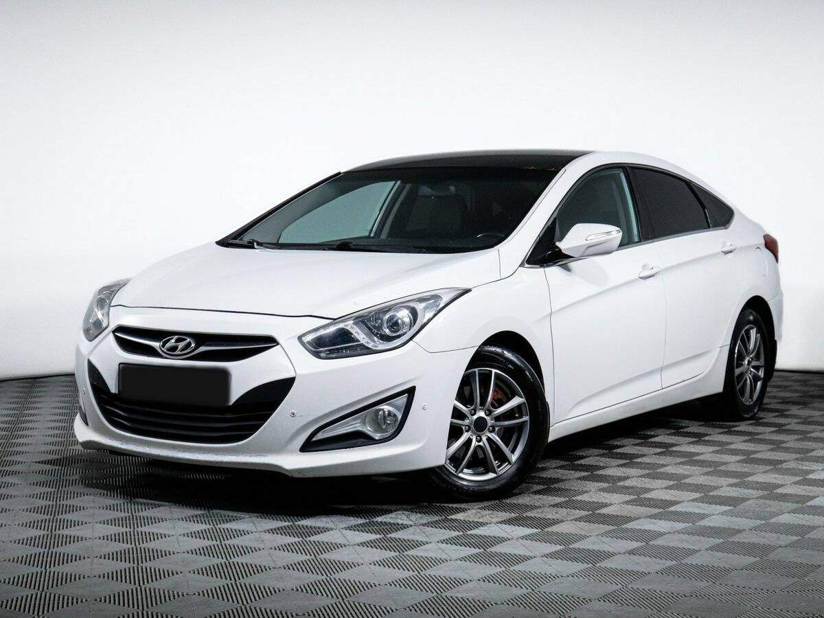 Купить Hyundai i40 с пробегом. Фото: #0