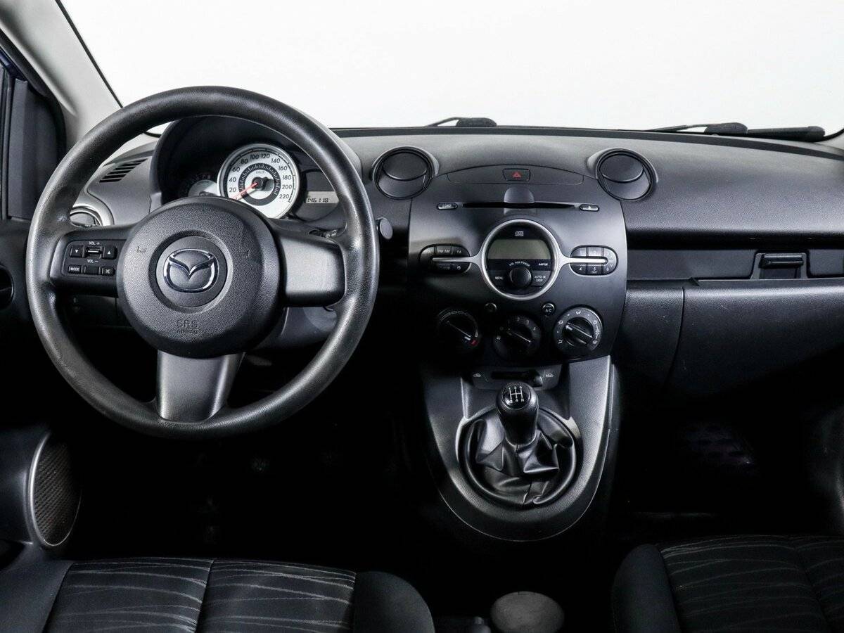 Купить Mazda 2 с пробегом. Фото: #11