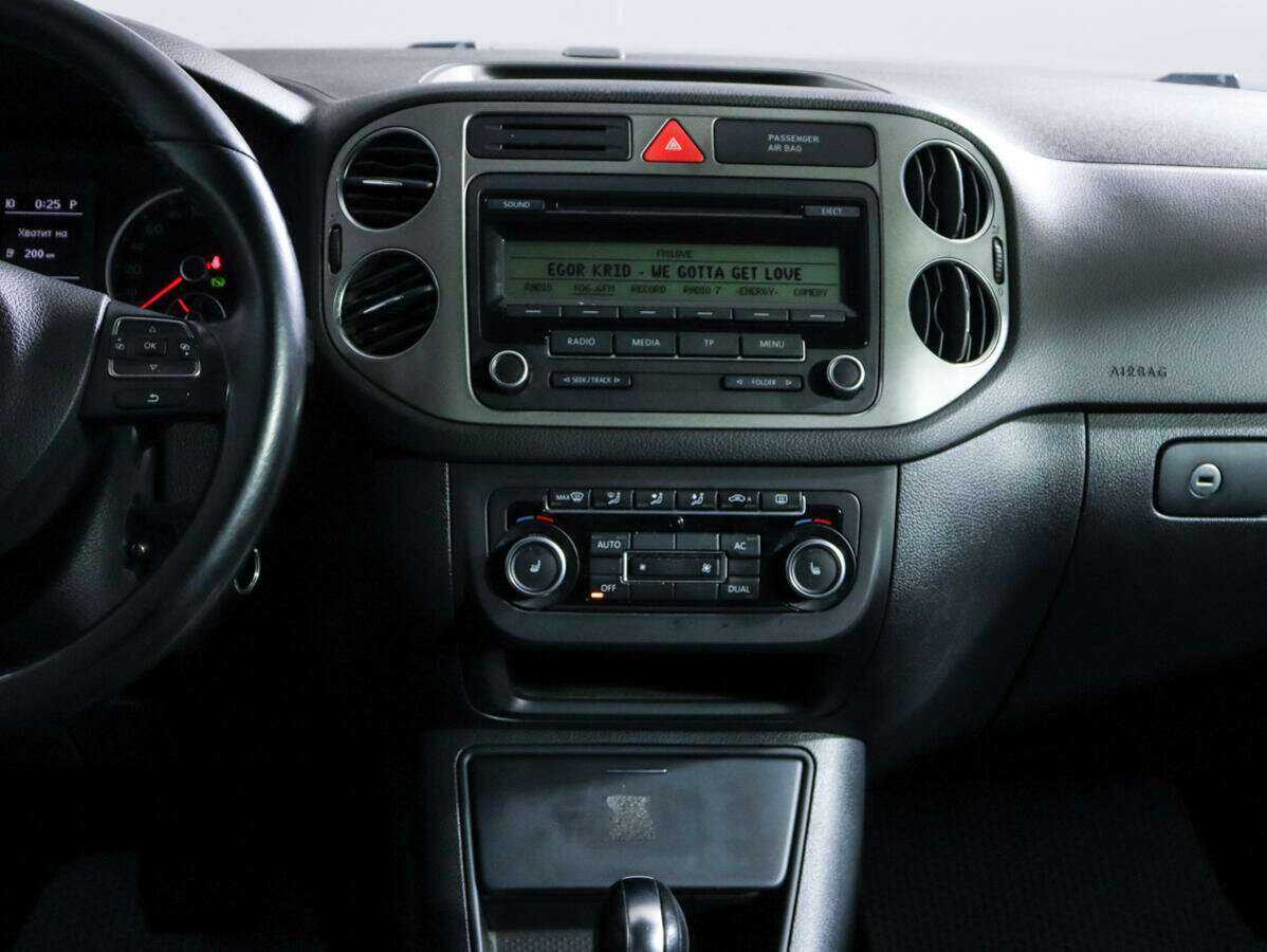 Купить Volkswagen Tiguan с пробегом. Фото: #11