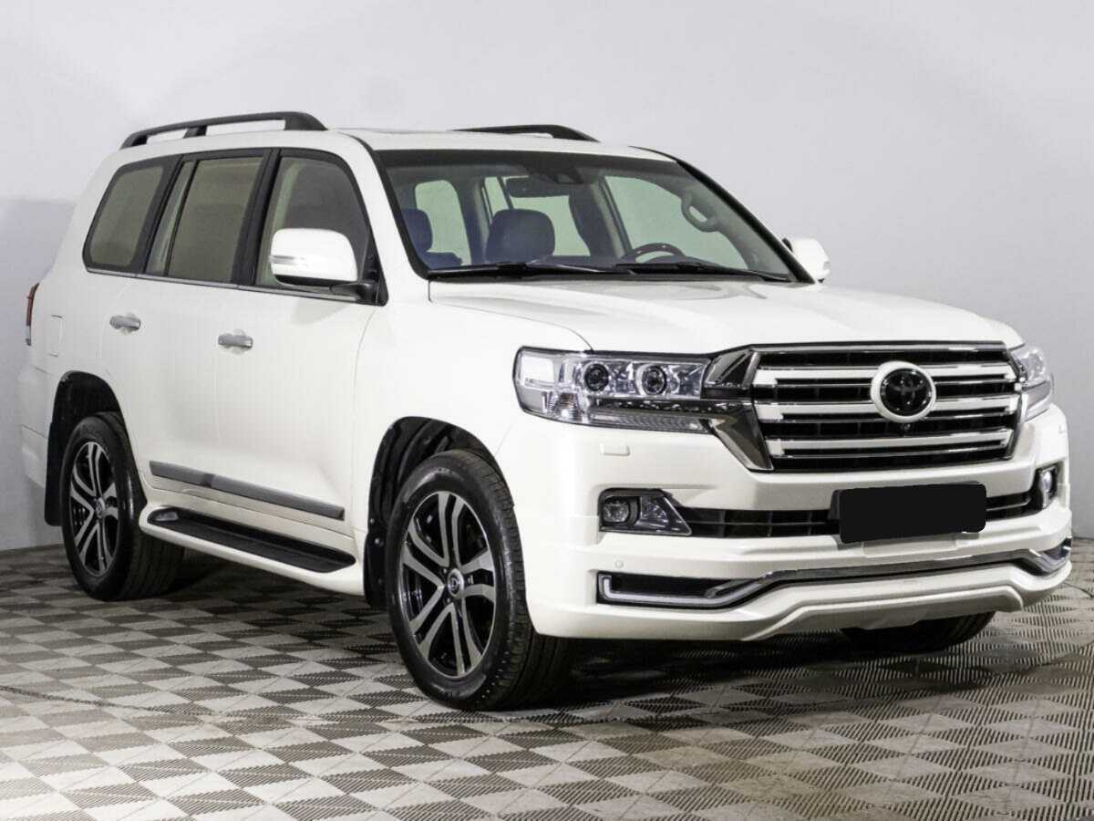 Купить Toyota Land Cruiser с пробегом. Фото: #2