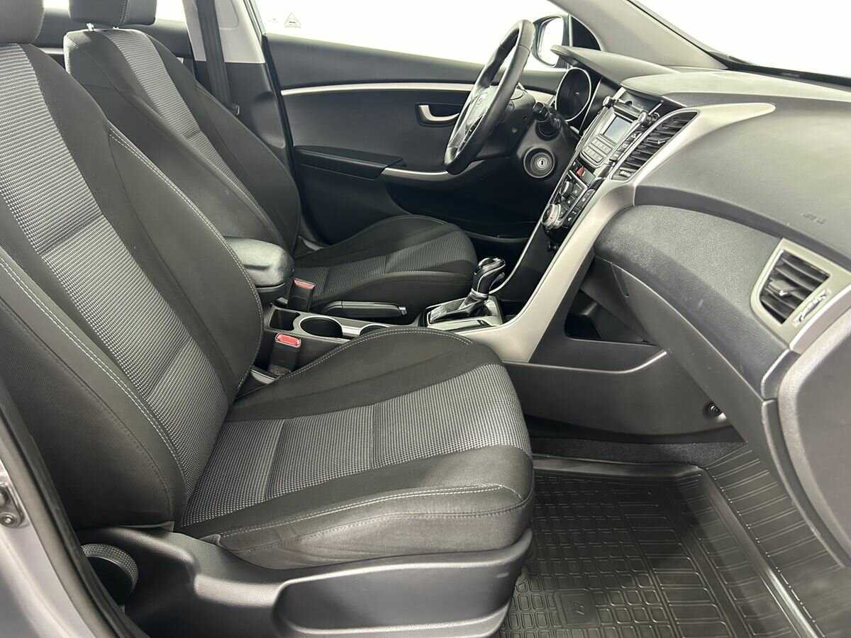 Купить Hyundai i30 с пробегом. Фото: #13