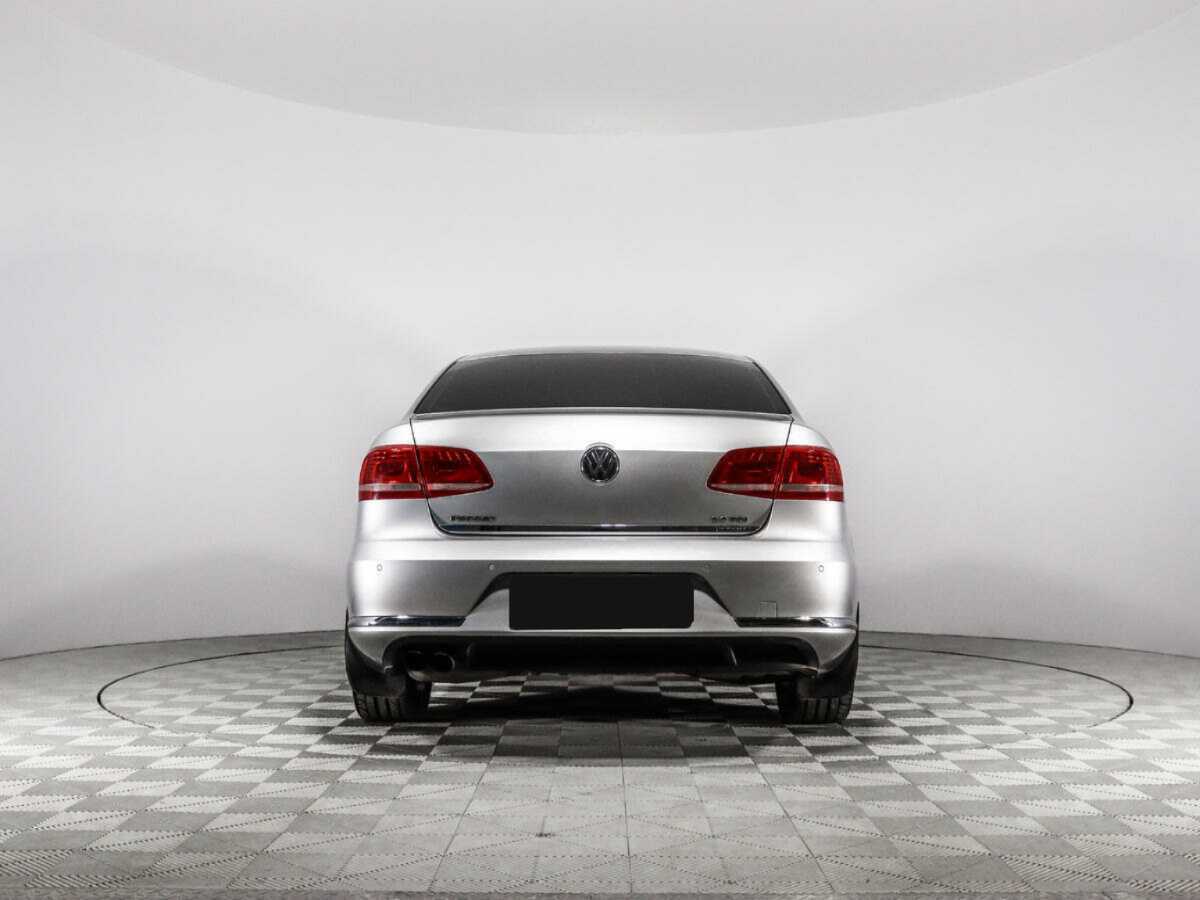 Купить Volkswagen Passat с пробегом. Фото: #5