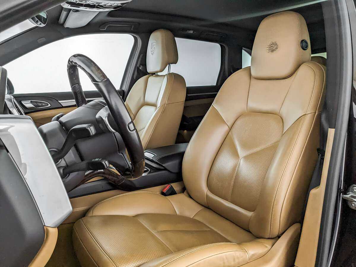 Купить Porsche Cayenne с пробегом. Фото: #17
