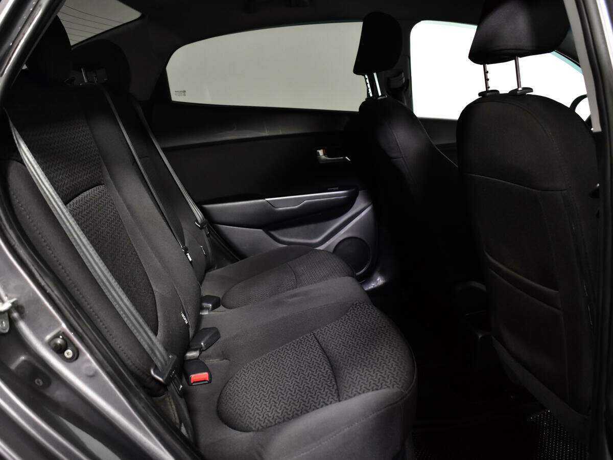 Купить Kia Rio с пробегом. Фото: #9
