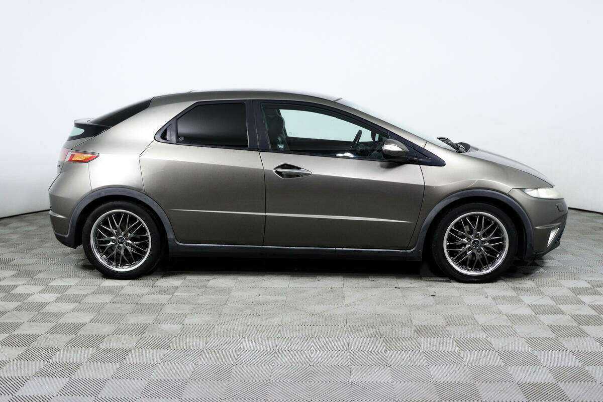 Купить Honda Civic с пробегом. Фото: #3