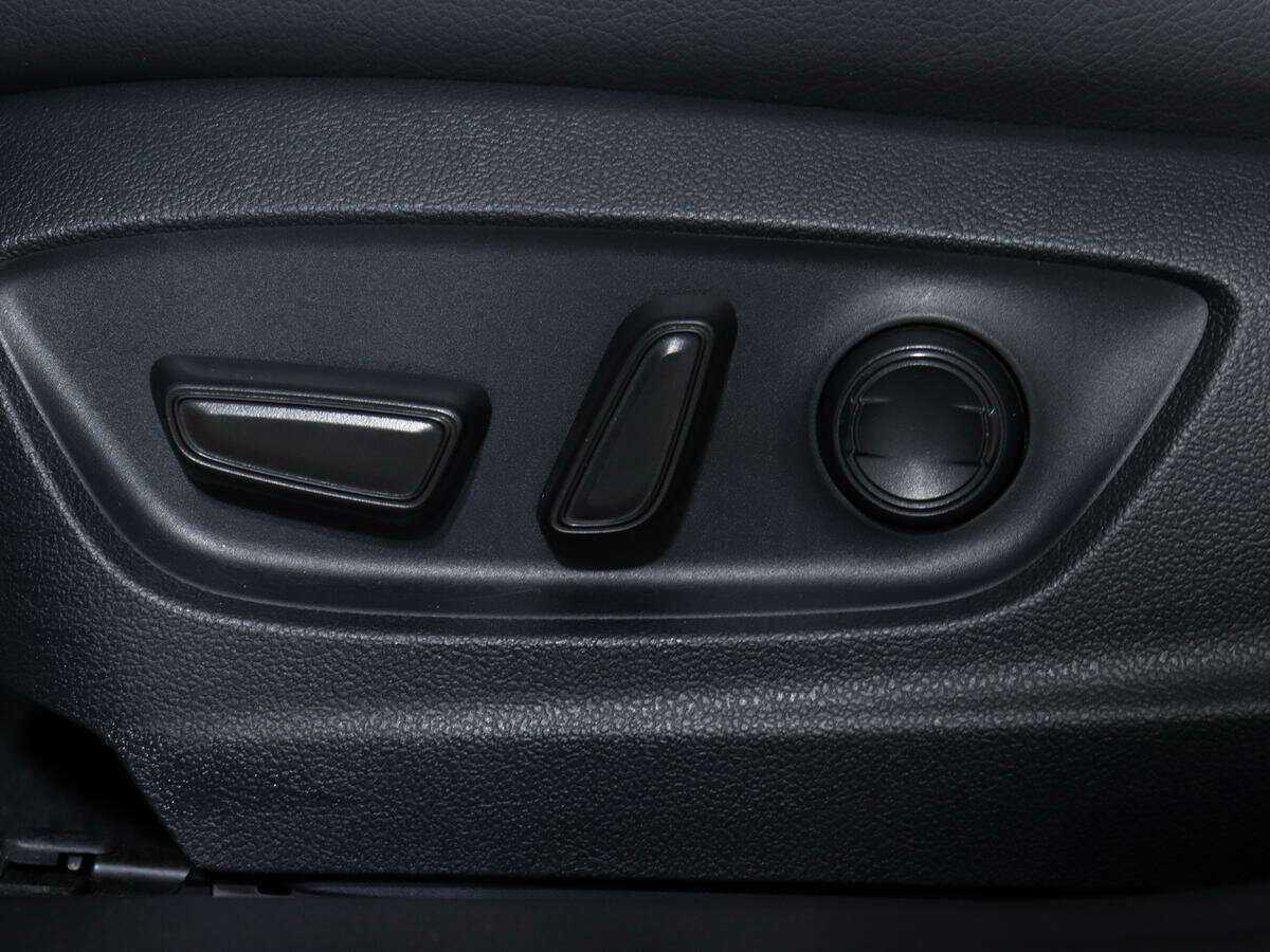 Купить Toyota Camry с пробегом. Фото: #19