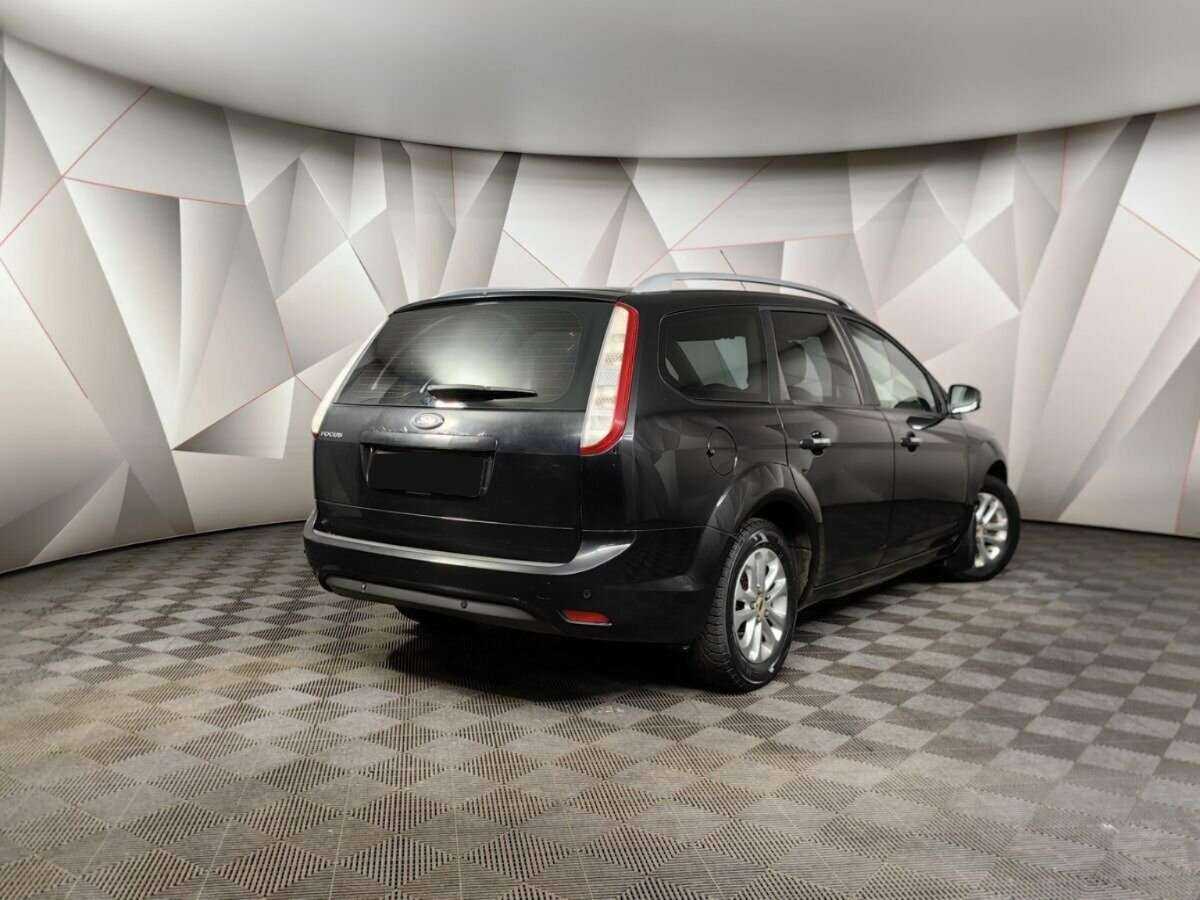 Купить Ford Focus с пробегом. Фото: #1