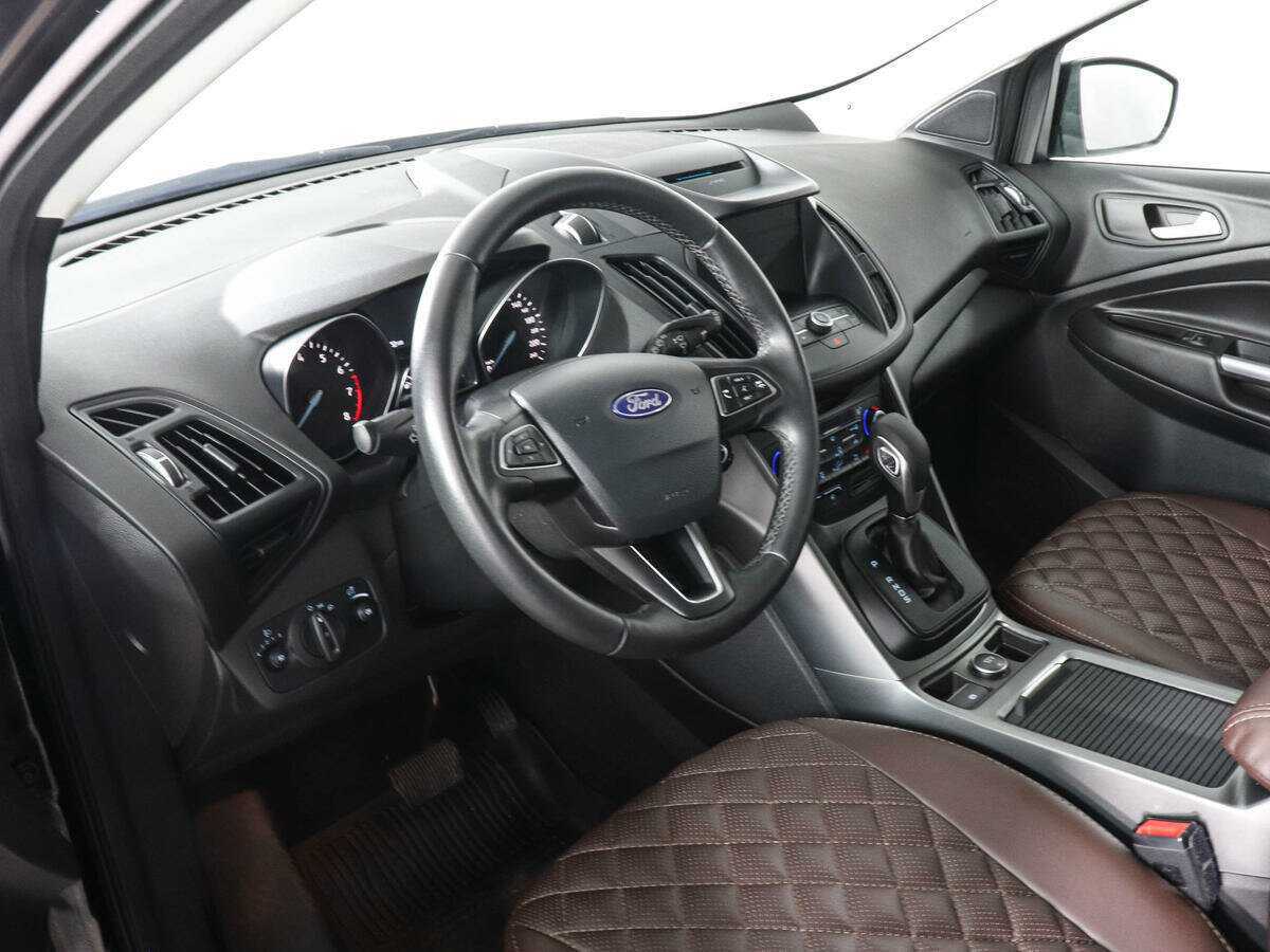 Купить Ford Kuga с пробегом. Фото: #8