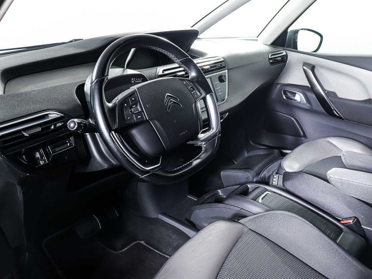 Купить Citroen C4 Picasso с пробегом. Фото: #12