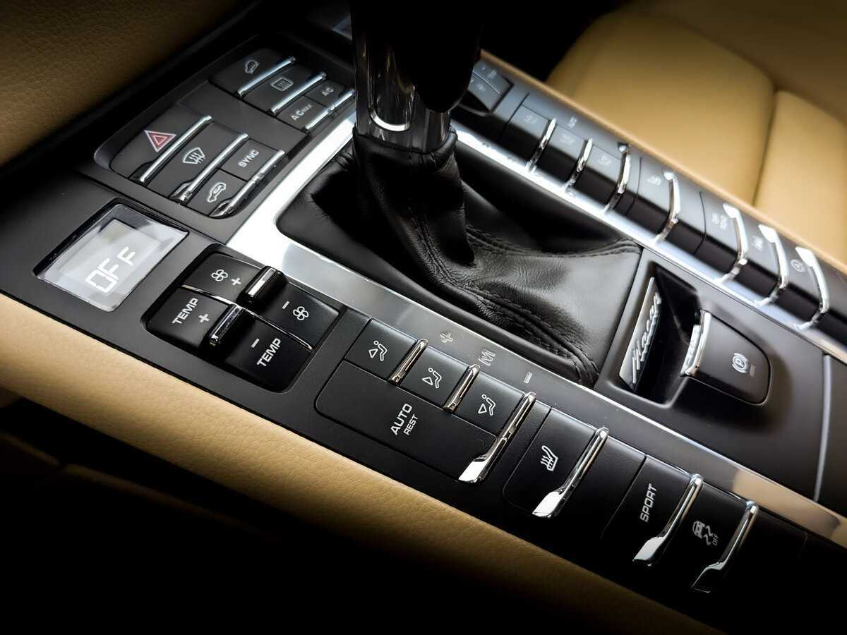 Купить Porsche Macan с пробегом. Фото: #28
