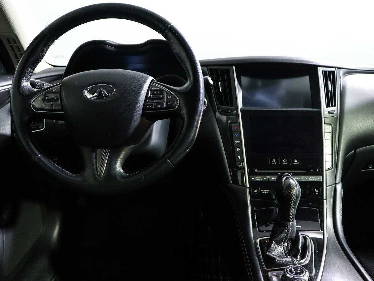 Купить Infiniti Q50 с пробегом. Фото: #11