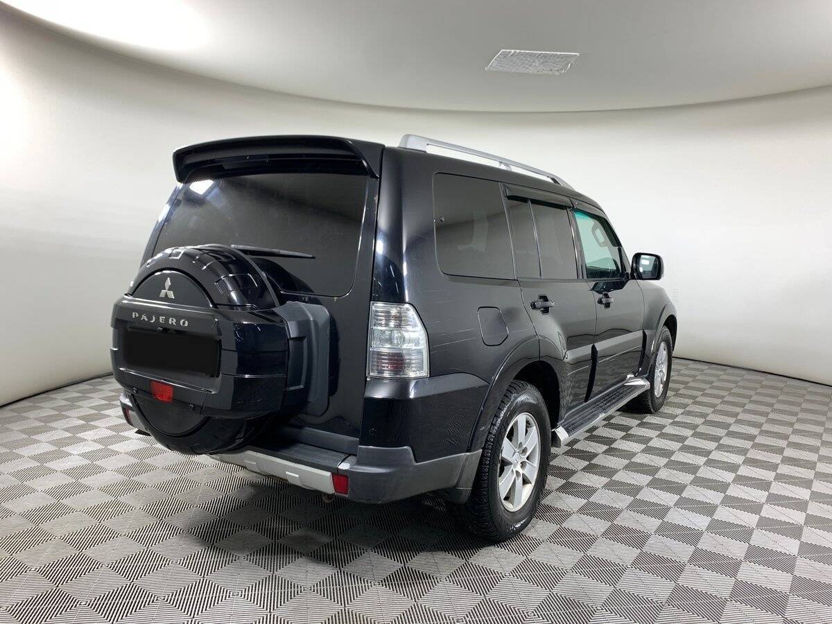 Купить Mitsubishi Pajero с пробегом. Фото: #4