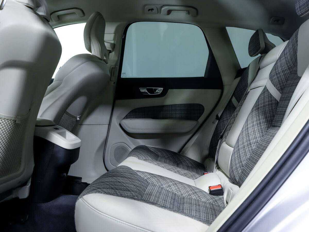 Купить Volvo XC60 с пробегом. Фото: #10
