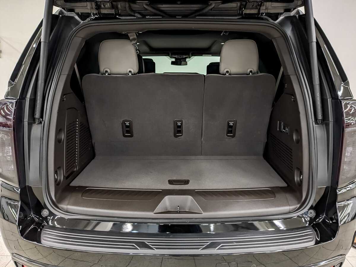 Купить Chevrolet Tahoe с пробегом. Фото: #9