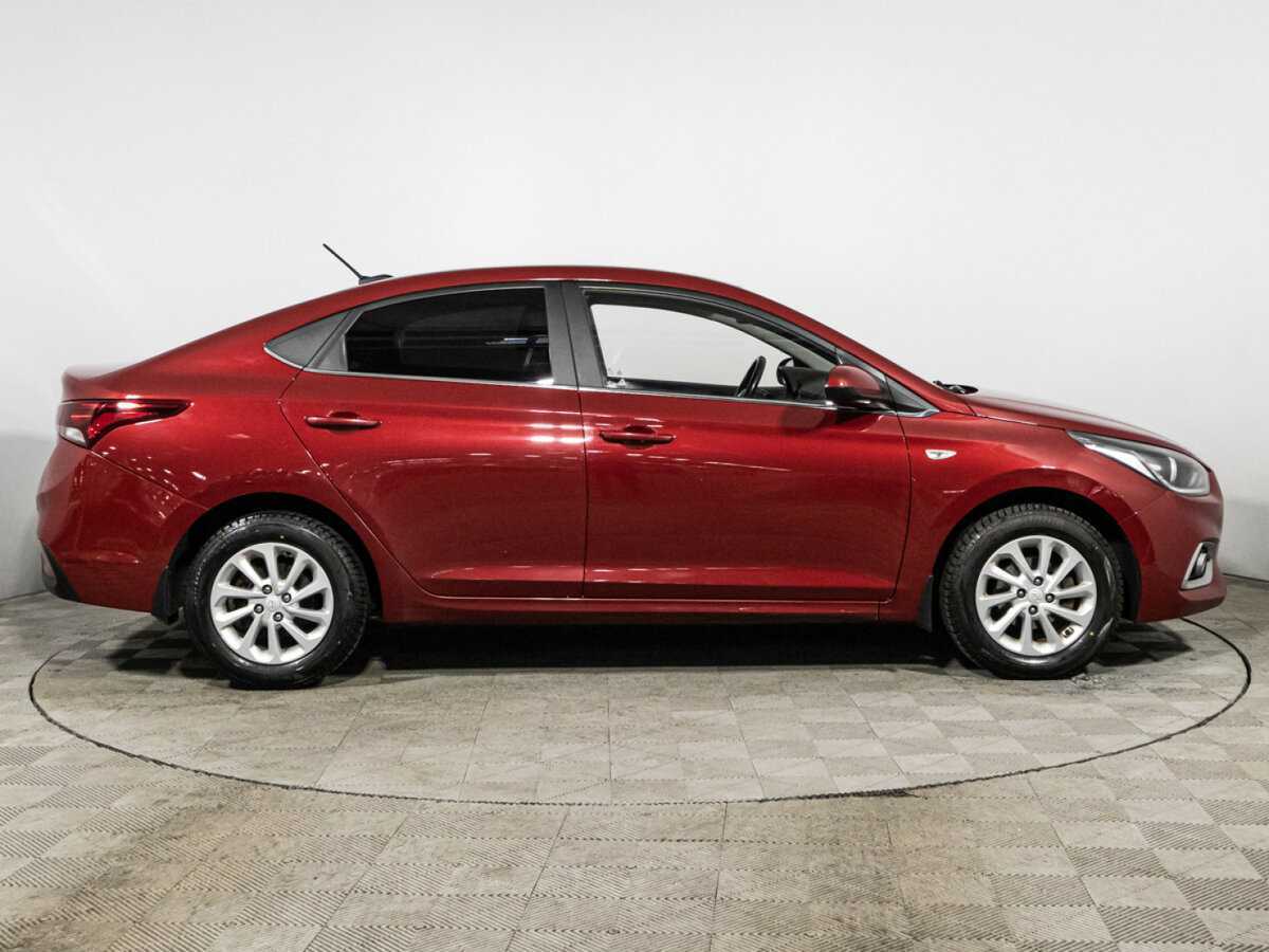 Купить Hyundai Solaris с пробегом. Фото: #3