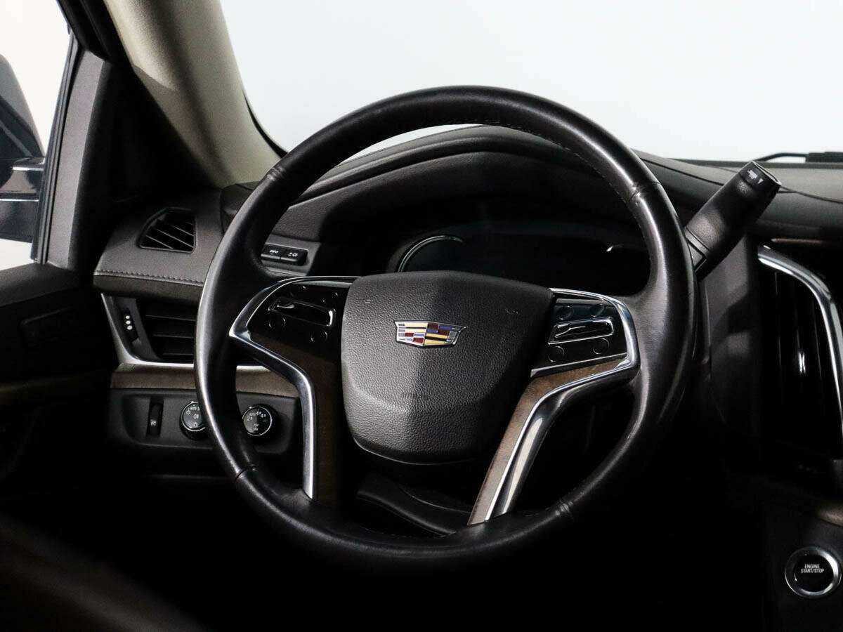 Купить Cadillac Escalade с пробегом. Фото: #11