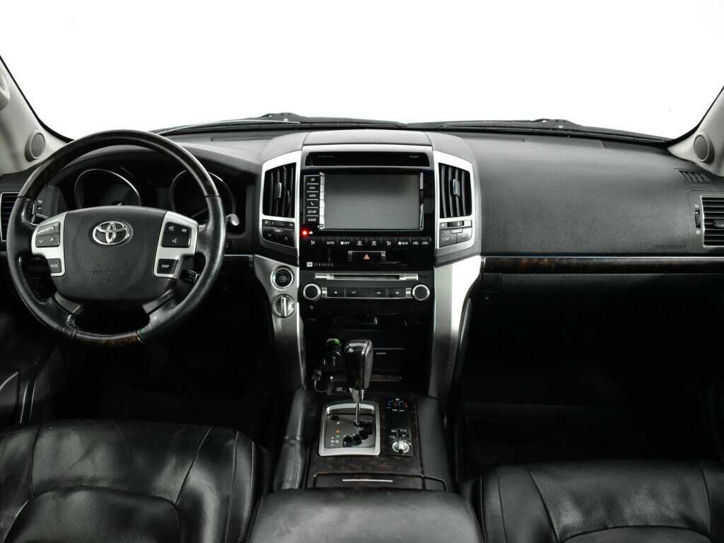 Купить Toyota Land Cruiser с пробегом. Фото: #12