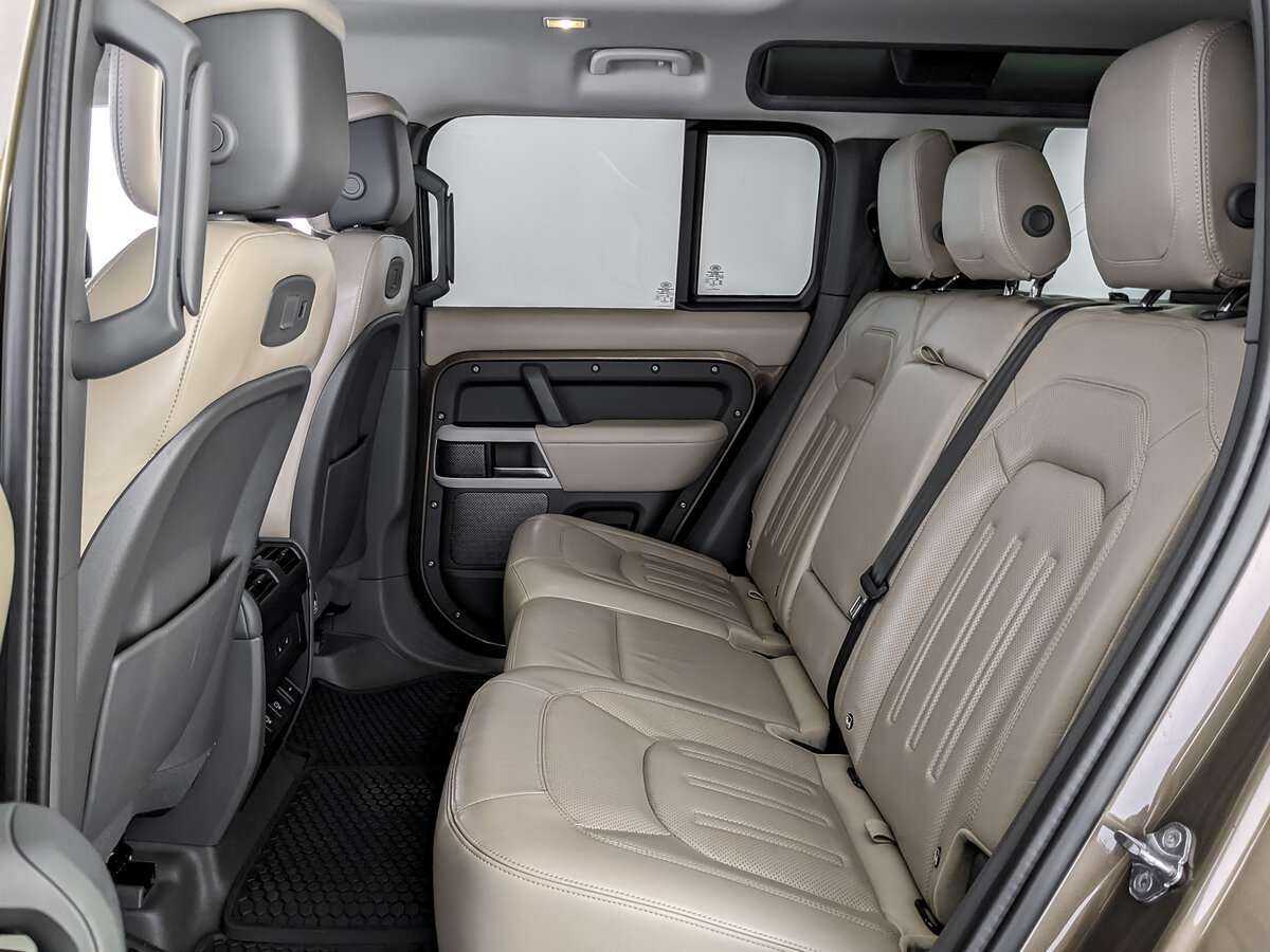 Купить Land Rover Defender с пробегом. Фото: #7