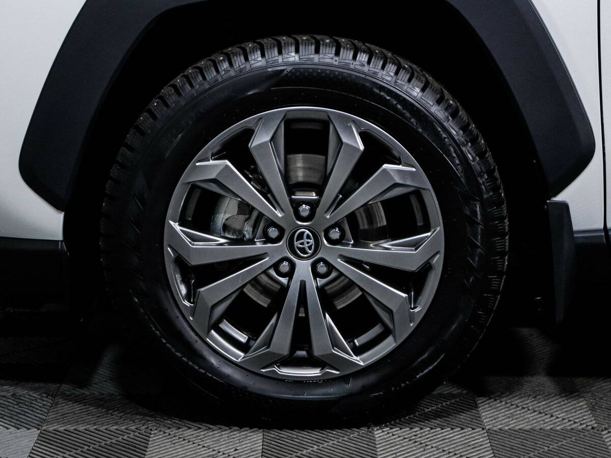 Купить Toyota RAV4 с пробегом. Фото: #13