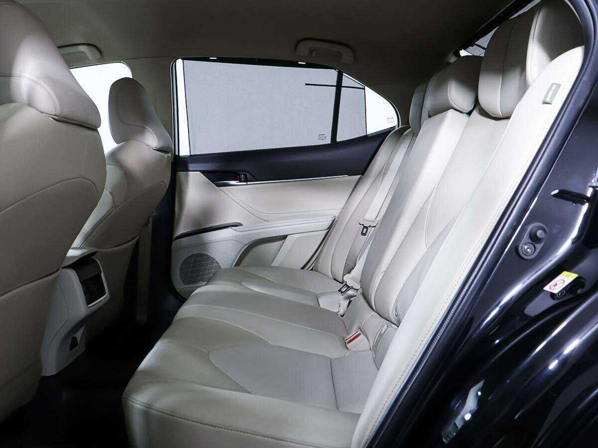 Купить Toyota Camry с пробегом. Фото: #10