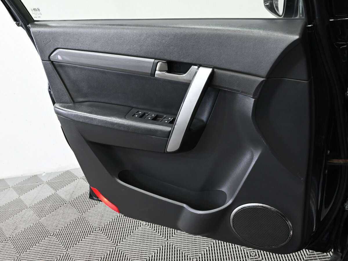 Купить Chevrolet Captiva с пробегом. Фото: #7