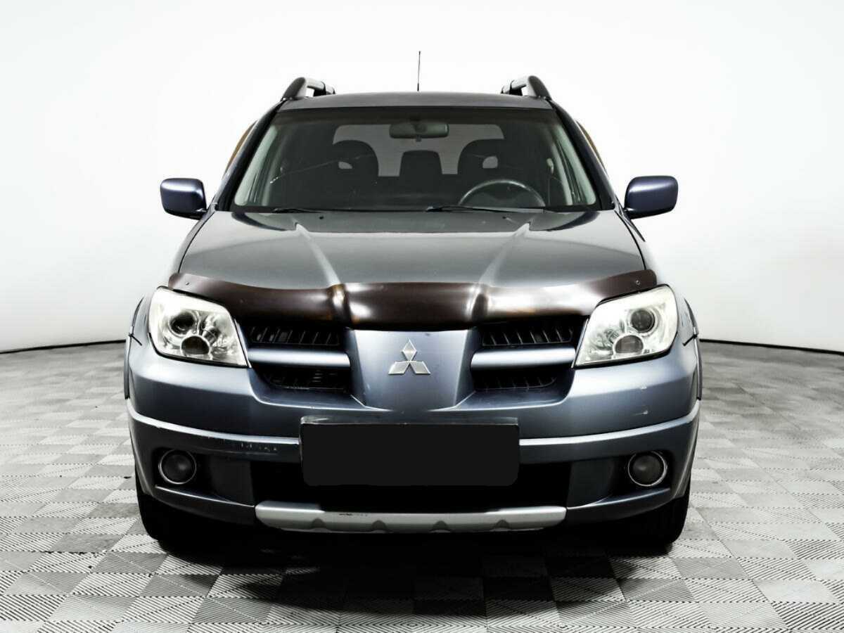 Купить Mitsubishi Outlander с пробегом. Фото: #1