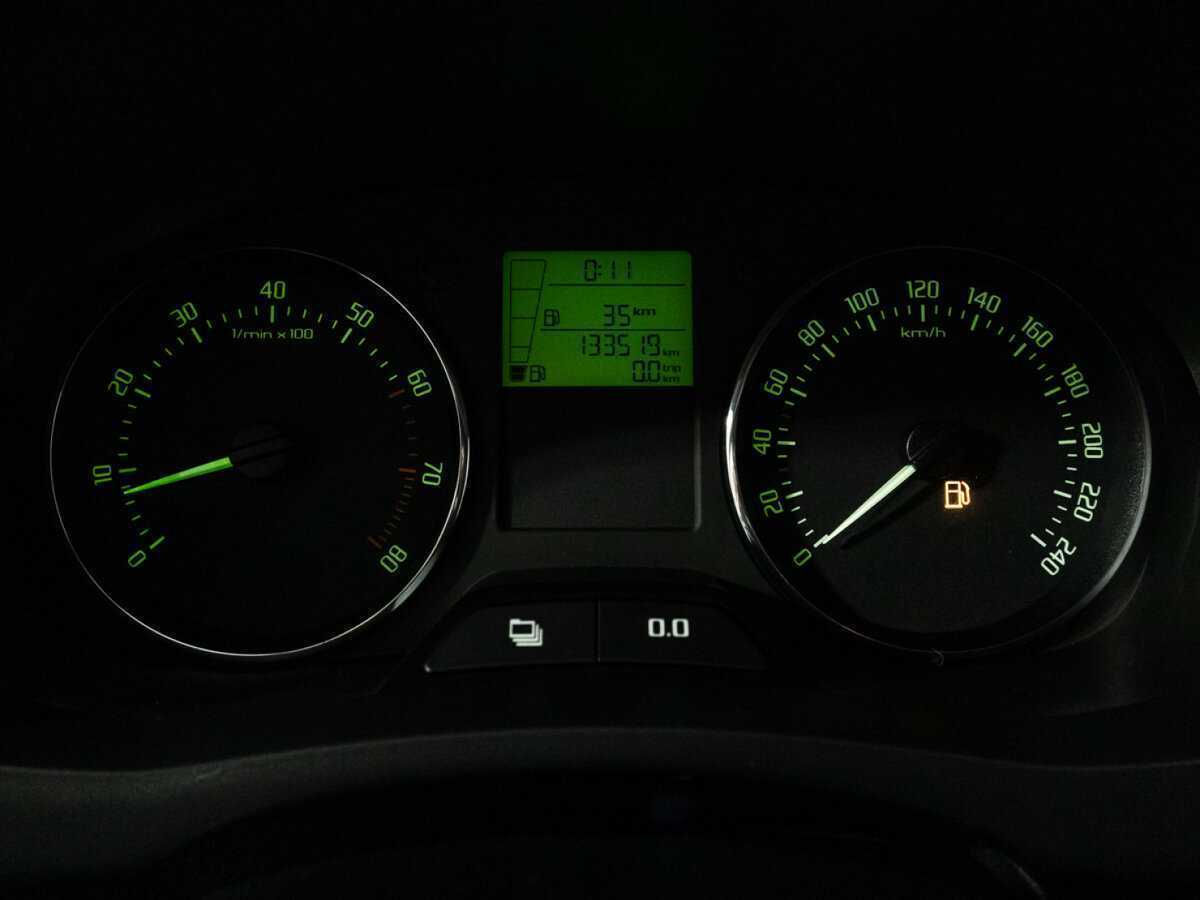 Купить Skoda Fabia с пробегом. Фото: #11