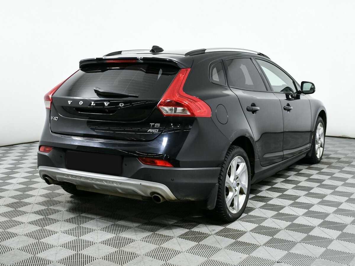 Купить Volvo V40 с пробегом. Фото: #4