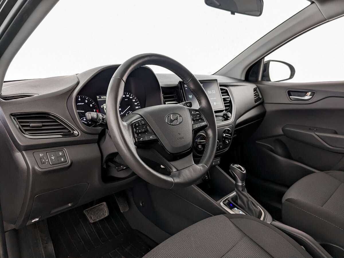 Купить Hyundai Solaris с пробегом. Фото: #13