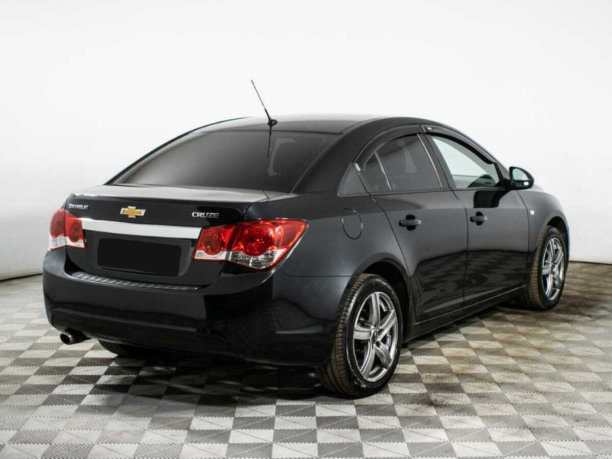 Купить Chevrolet Cruze с пробегом. Фото: #4