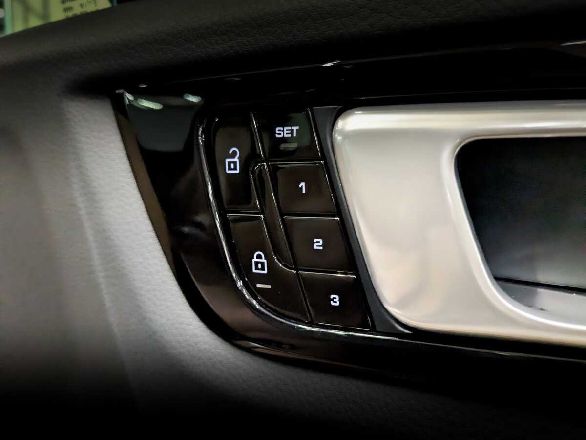 Купить Porsche Cayenne с пробегом. Фото: #26