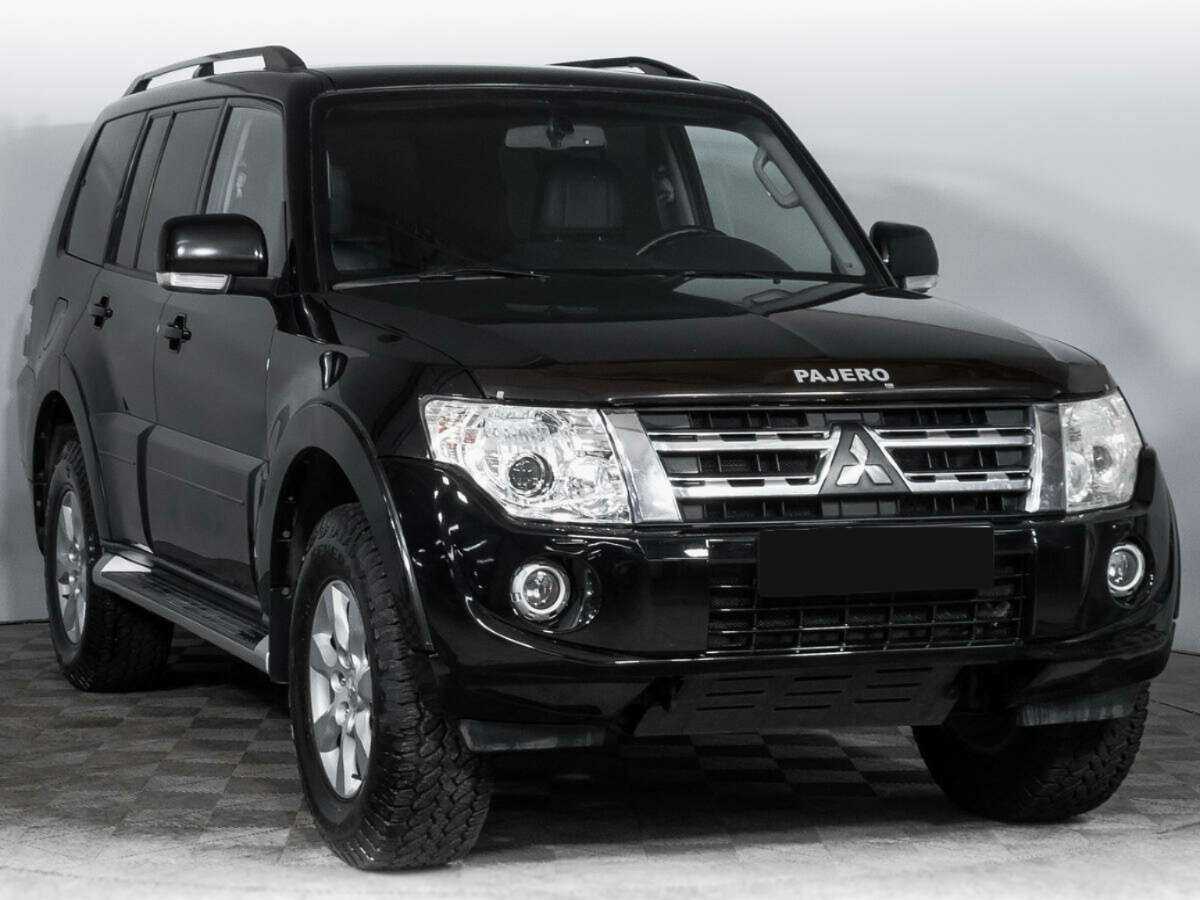 Купить Mitsubishi Pajero с пробегом. Фото: #2