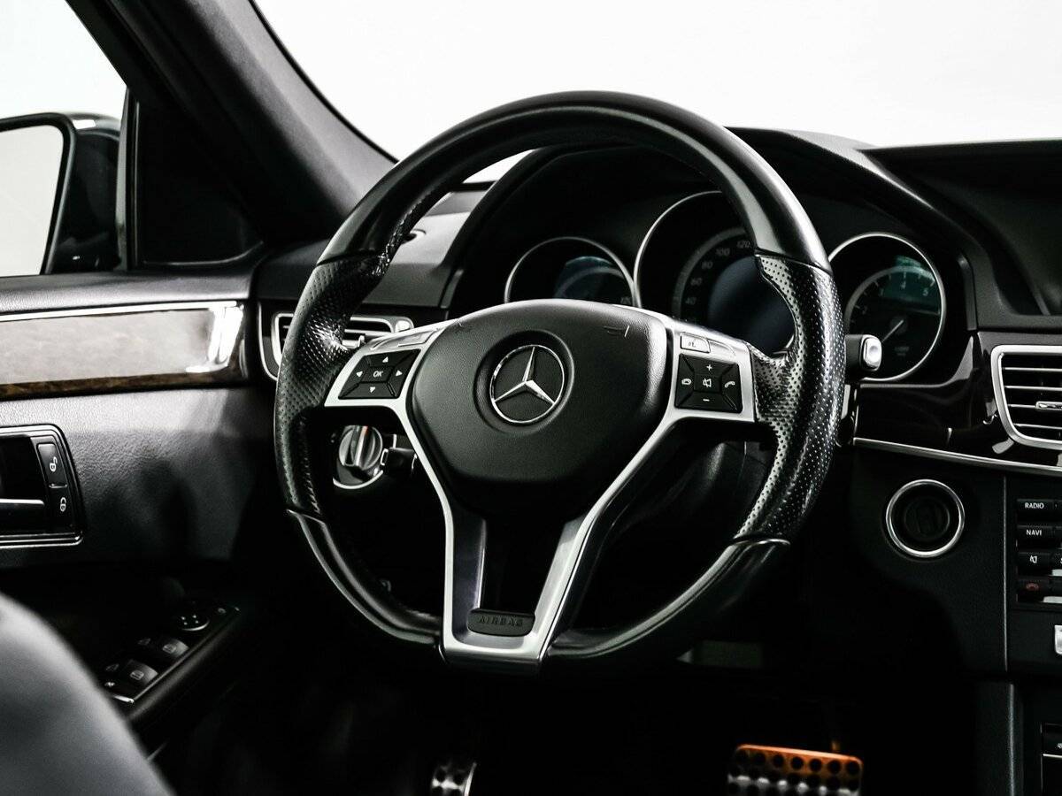 Купить Mercedes-Benz E-Класс с пробегом. Фото: #13